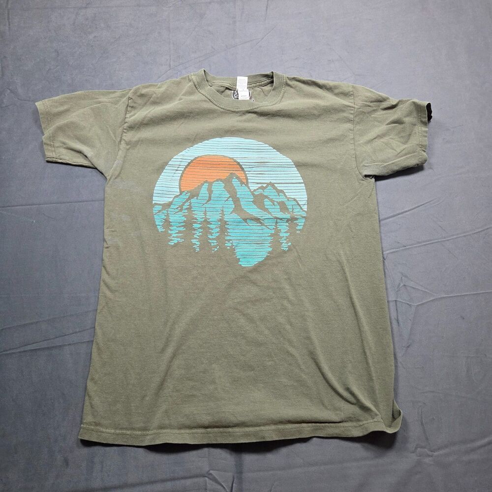 Lost Gods Mountain Sunset Graphic T-Shirt Men’s Medium Olive Green Outdoors